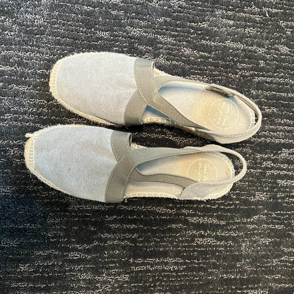 Women's Gray Espadrille Sandals